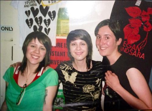 Great shot from @muzaken on twitter, this was taken at an instore at JB HiFi in Melbourne, AUS! Bonus points for the two classic merch designs in the background!